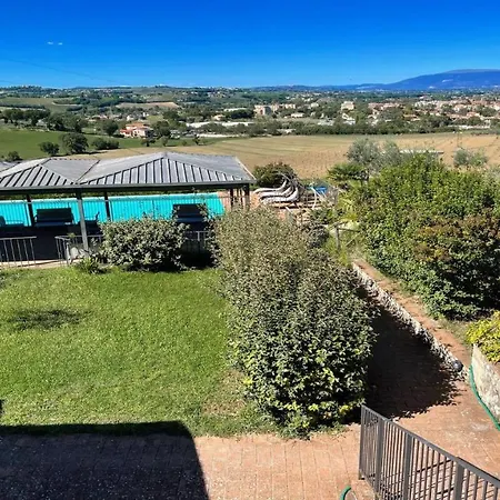 Exquisite Spoleto-poolside-sleeps-20pool, Jacuzzi, Gardens - Fabulous Views Villa Spoleto