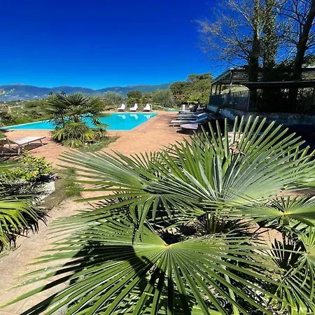 Exquisite Spoleto-poolside-sleeps-20pool, Jacuzzi, Gardens - Fabulous Views 斯波莱托