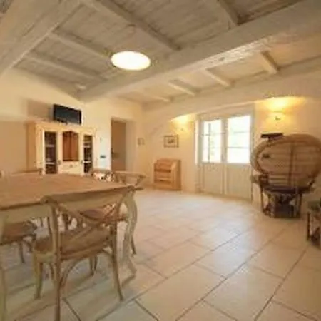Exquisite Spoleto-poolside-sleeps-20pool, Jacuzzi, Gardens - Fabulous Views Villa