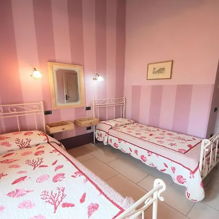 Villa Exquisite Spoleto-poolside-sleeps-20pool, Jacuzzi, Gardens - Fabulous Views Spoleto