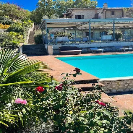 Villa Exquisite Spoleto-poolside-sleeps-20pool, Jacuzzi, Gardens - Fabulous Views *