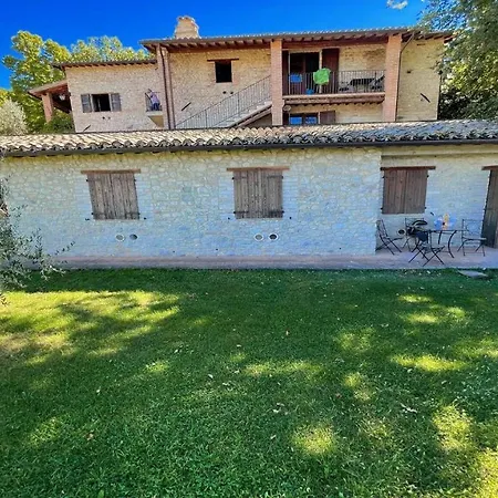 Villa Exquisite Spoleto-poolside-sleeps-20pool, Jacuzzi, Gardens - Fabulous Views Spoleto
