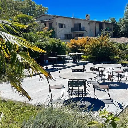 Villa Exquisite Spoleto-poolside-sleeps-20pool, Jacuzzi, Gardens - Fabulous Views *